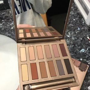 Naked Ultimate Basics Palette